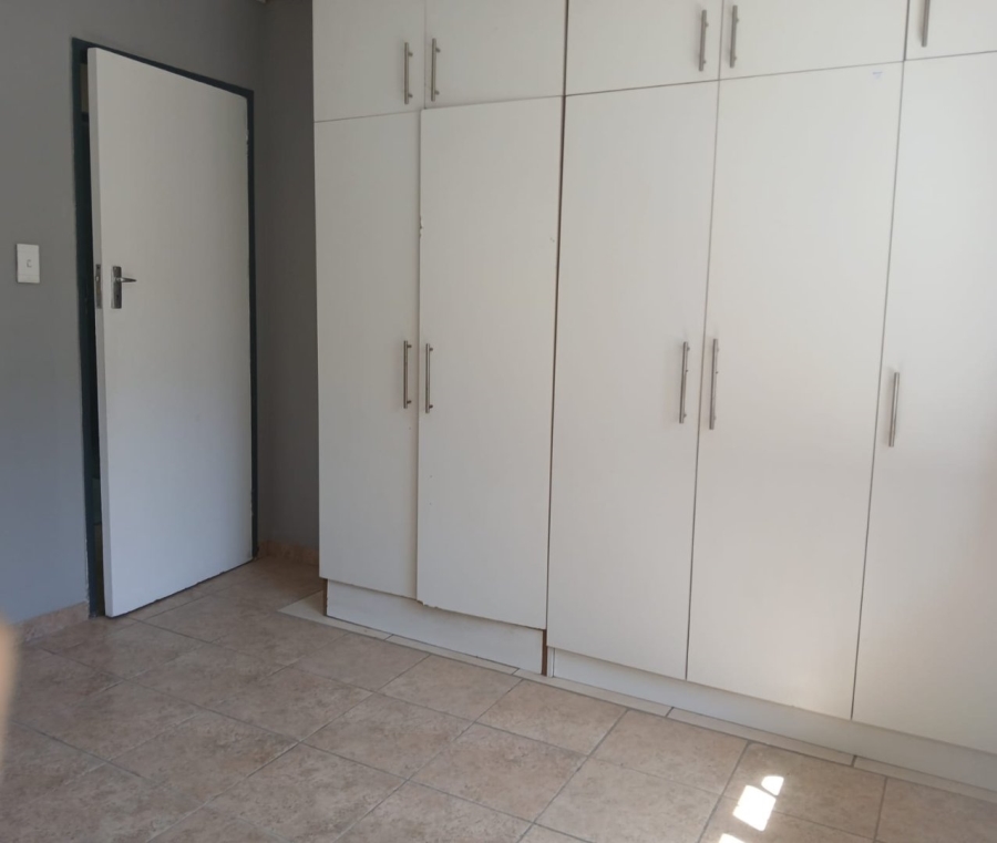 To Let 2 Bedroom Property for Rent in Parow Valley Western Cape